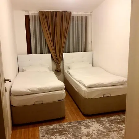 Me&ra Aparthotel Ula